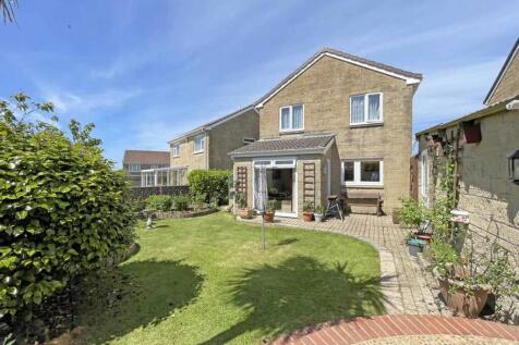 Eastcote Close 4 Rear.jpg