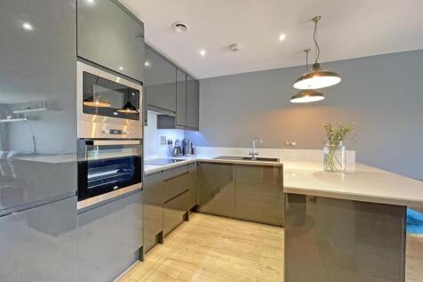 Peirson House 63 - Kitchen.jpg