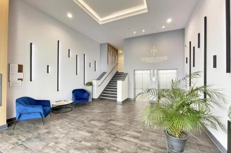 Peirson House 63 - Communal Entrance.jpg
