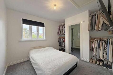 Frobisher Approach 75 - Bed 2.jpg