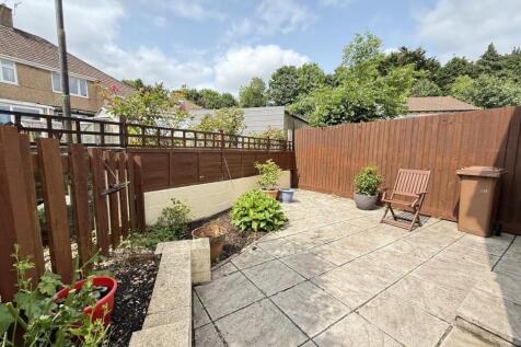 Beaumaris Close 1 - Garden Rear FP.jpg