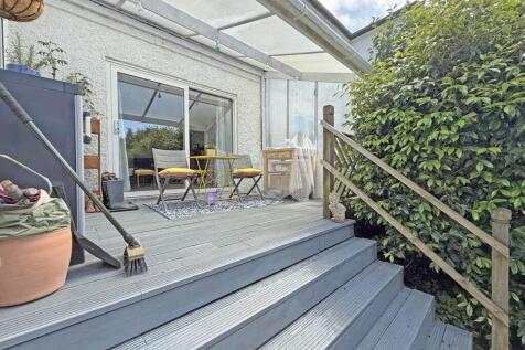 Venn Grove 55 - Sun Deck.jpg
