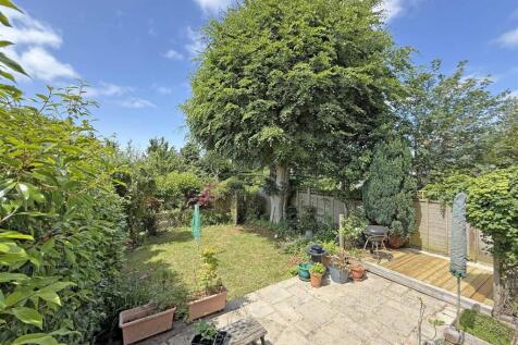 Venn Grove 55 - Garden.jpg
