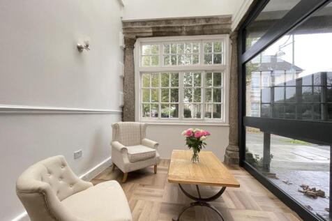 Evans Court 1a, Craigie Drive - Colonade 1.jpg