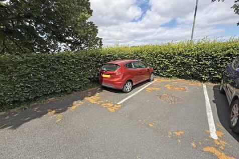 Evans Court - Parking.jpg