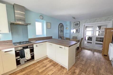 Solar Crescent 12 - Kitchen For Front.jpg