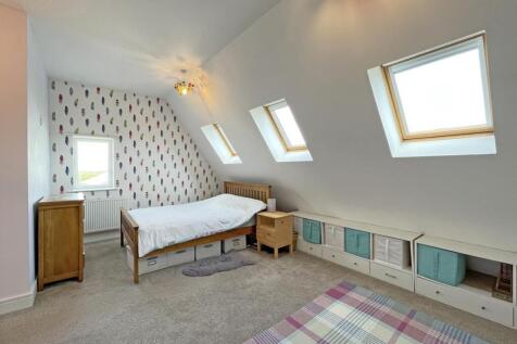 Solar Crescent 12 - Bed 1.......jpg