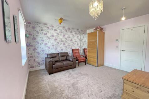 Solar Crescent 12 - Bed 2.....jpg
