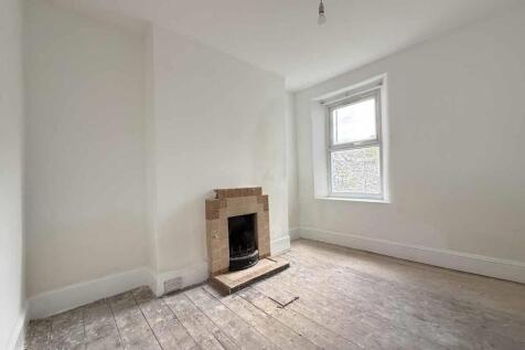 Stenlake Terrace 8 Dining Room.jpg