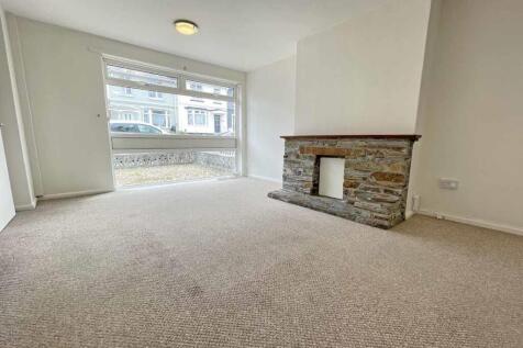 Browning Road 78 - Living Room.jpg