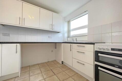 Browning Road 78 - Kitchen.jpg