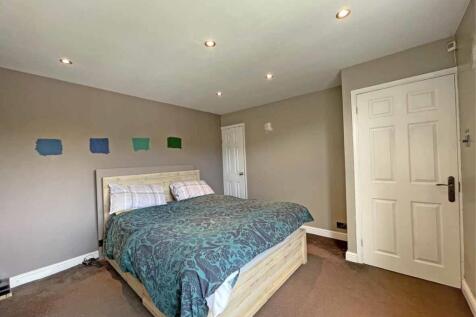 Erlstoke Close 36 - Bed 1.jpg