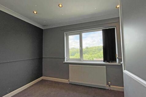 Erlstoke Close 36 - Bed 3.jpg