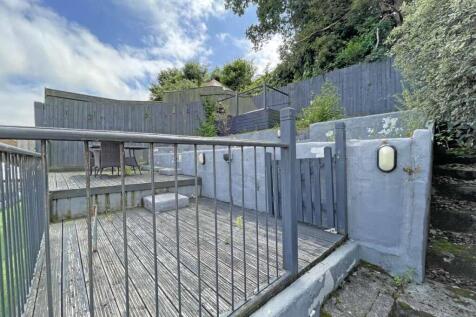 Erlstoke Close 36 - Garden 2.jpg