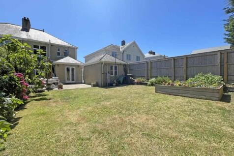 Eggbuckland Road 115 Rear Front.jpg