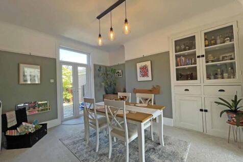 Eggbuckland Road 115 Dining Room 2.jpg