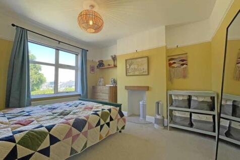 Eggbuckland Road 115 Bed 2.jpg