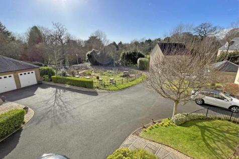 Conqueror Drive 22 - Front Outlook.jpg
