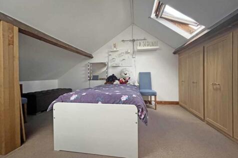 St Barnabus Terrace 26 Loft Area.jpg