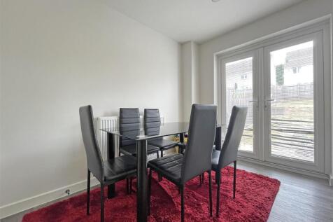 Draco Drive 4 - Dining Area.jpg