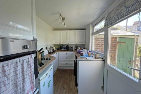 Lipson Road 80 Kitchen.jpg