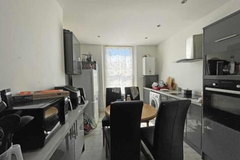 Lipson Road 80 Kitchen 2.jpg