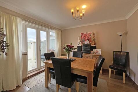 Moreton Ave 27 - Dining Area Front.jpg