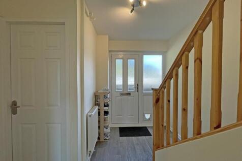 Congreve Gardens 7a Entrance Hall.jpg