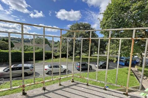 Congreve Gardens 7a Balcony.jpg