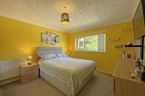 Congreve Gardens 7a Bed 1...jpg