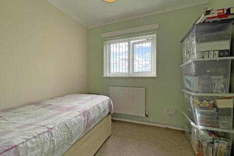 Congreve Gardens 7a Bed 3.jpg