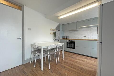Dining Area.jpg