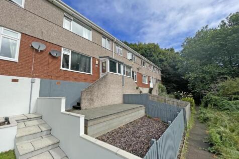 Ashford Close 29 Front.jpg
