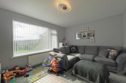 Ashford Close 29 Lounge 2.jpg