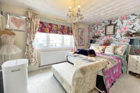 Budshead Road 121 - Bed 1 FP.jpg
