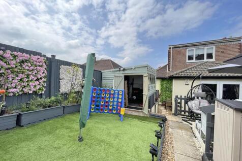 Budshead Road 121 - Garden 6.jpg