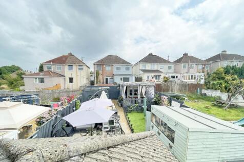 Budshead Road 121 - Garden 8.jpg