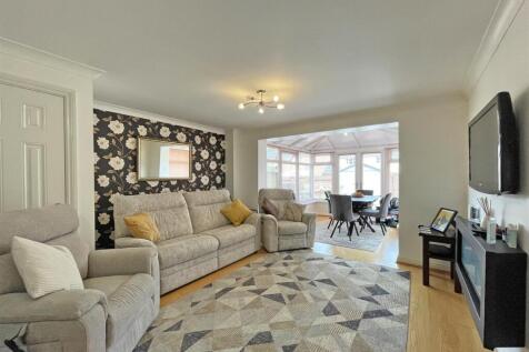 Renassiance Gardens 28 - Lounge FP.jpg