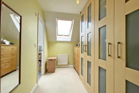 Renassiance Gardens 28 - Dressing.jpg