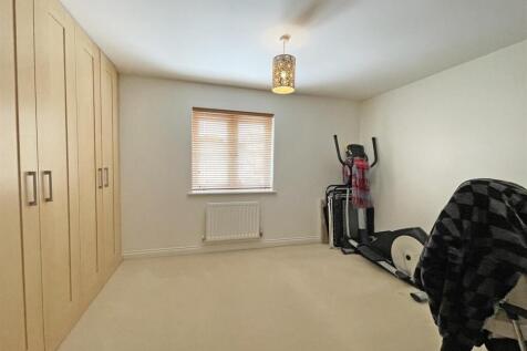 Renassiance Gardens 28 - Bed 3.jpg