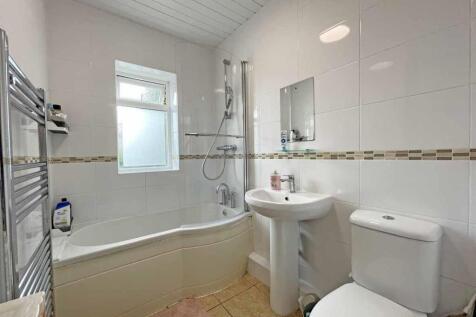 Mount Gould Avenue 13 Bathroom.jpg