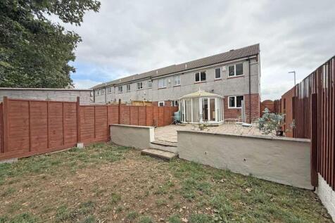 Cayley Way 39 - Rear 2.jpg