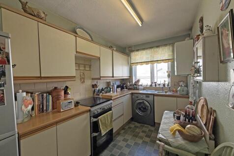 Woodland Terrace 10 Flat 3 - Kitchen.jpg