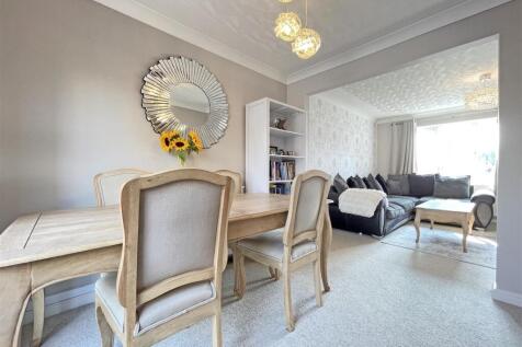 Redwing Drive 2 - Dining Room Two.jpg