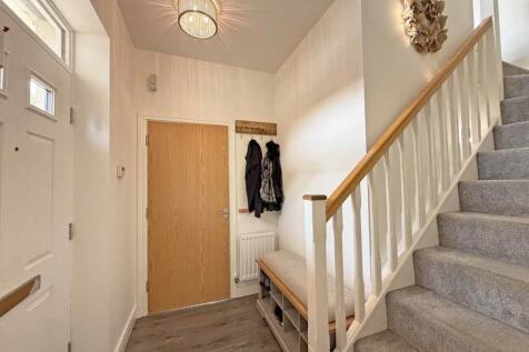 Dorado Street 7 - Entrance Hall.jpg