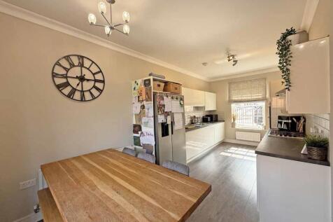 Dorado Street 7 - Kitchen 3.jpg