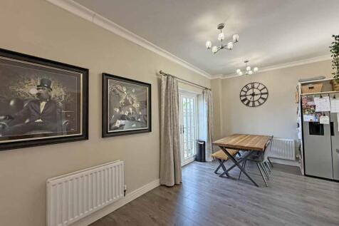 Dorado Street 7 - Dining Area 2.jpg