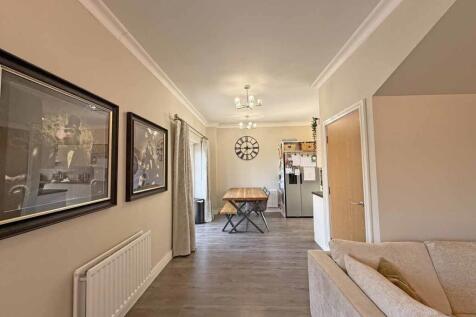Dorado Street 7 - Dining Area 3.jpg