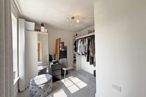 Dorado Street 7 - Bed 5.jpg