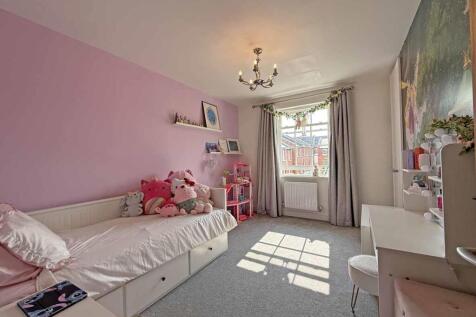 Dorado Street 7 - Bed 2.jpg